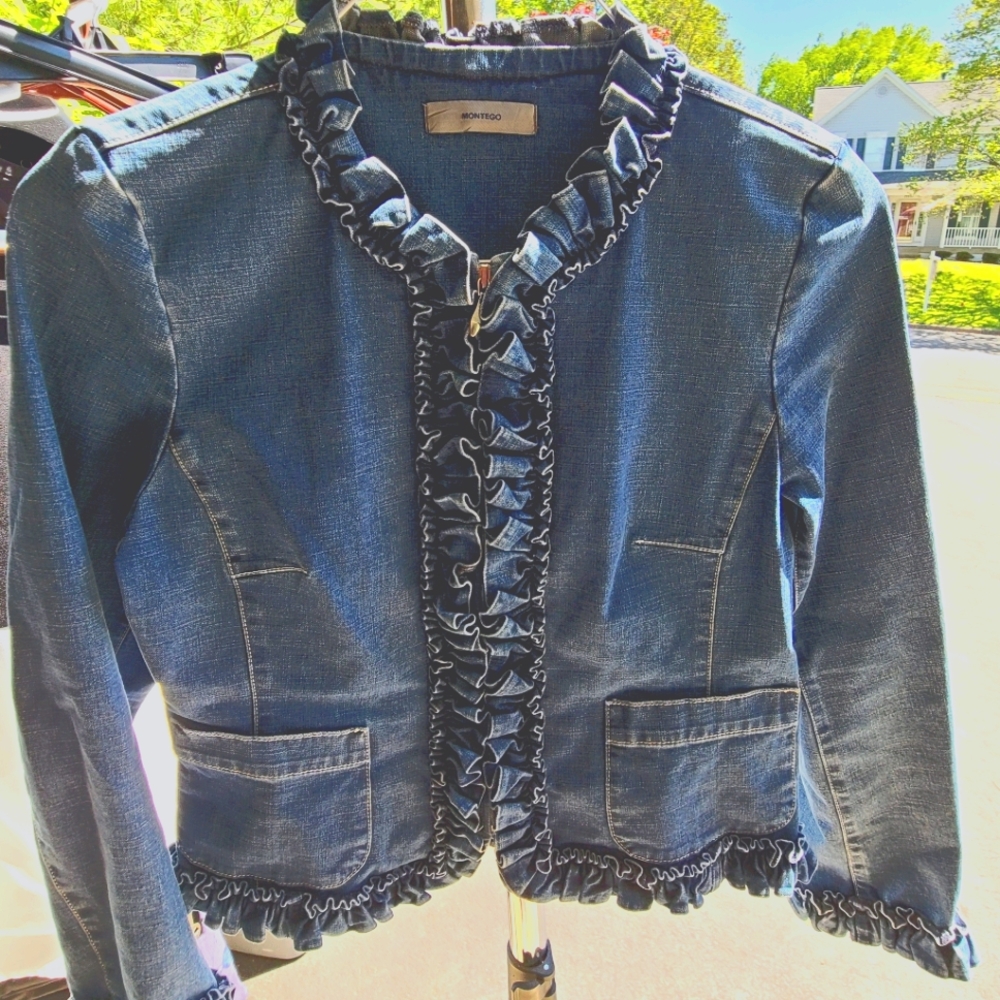 Montego Jeans Jacket with zipper